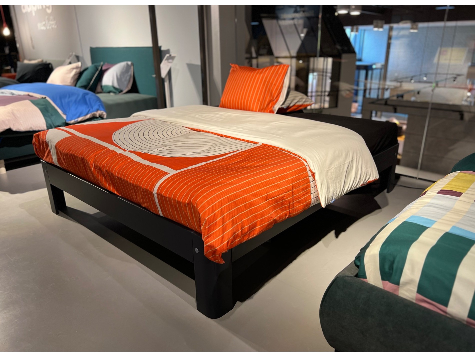 Bed Auronde + matrassen